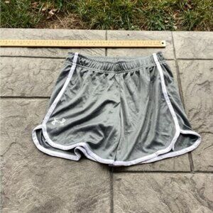 Grandpa mob wife clean girl office fairy core Under Armour Women's Shorts small